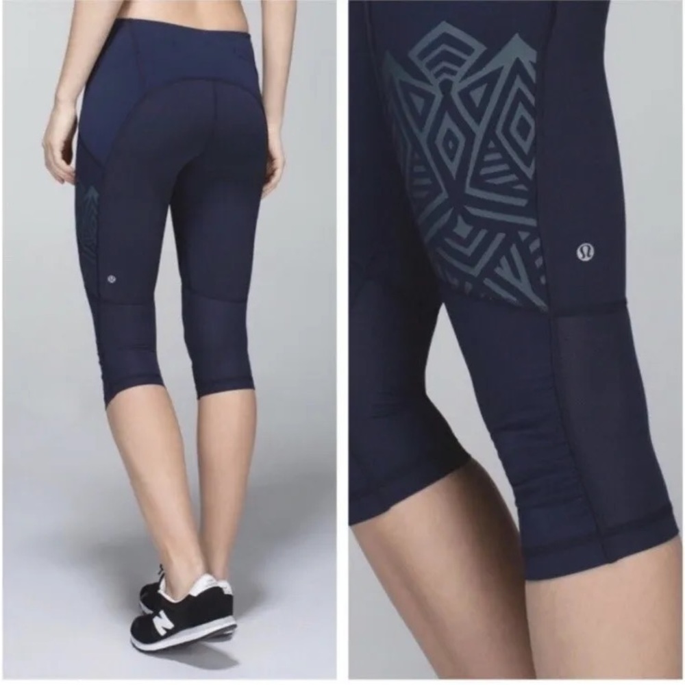 Lululemon Stash It Crop Leggings Navy Inkwell Reflective size 4 Pockets, Mesh